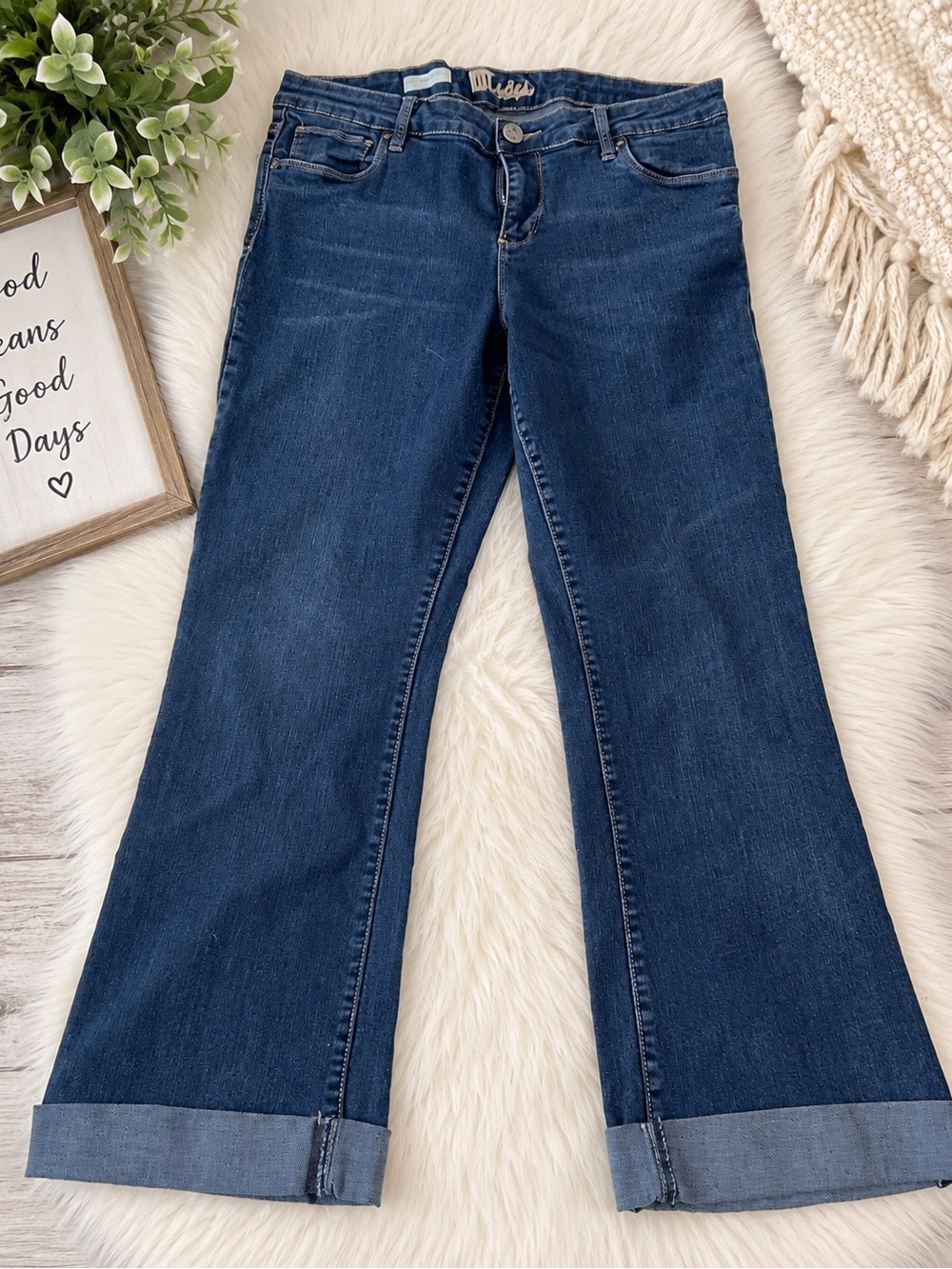 Dark Blue JEANS Wide Leg with Cuffed Hem. ( Kut from the Kloth)